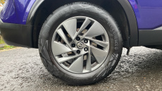 Nissan Qashqai 1.3 DiG-T MH Acenta Premium 5dr Petrol Hatchback